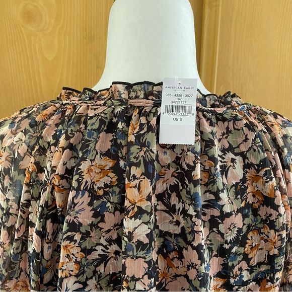 American Eagle • Chiffon Lace Up Blouse in Washed Black - Picture 11 of 15